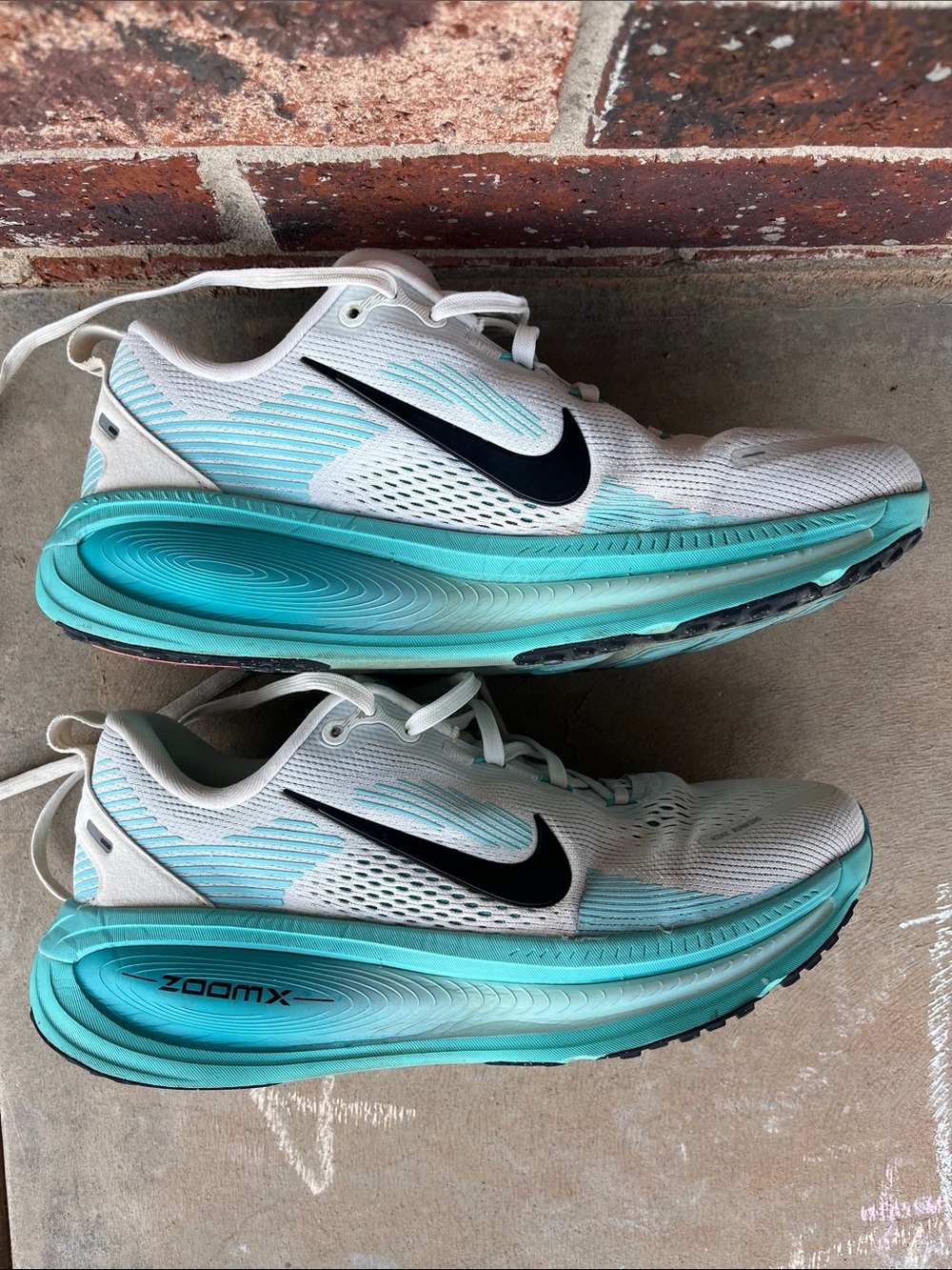 Nike ZoomX Running Shoes - Picture 6 of 9